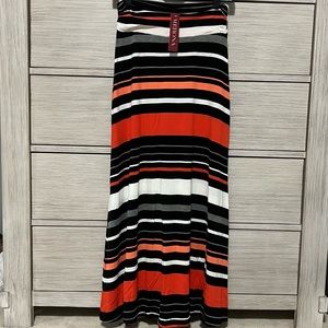 NWT MERONA coral stripe skirt XS